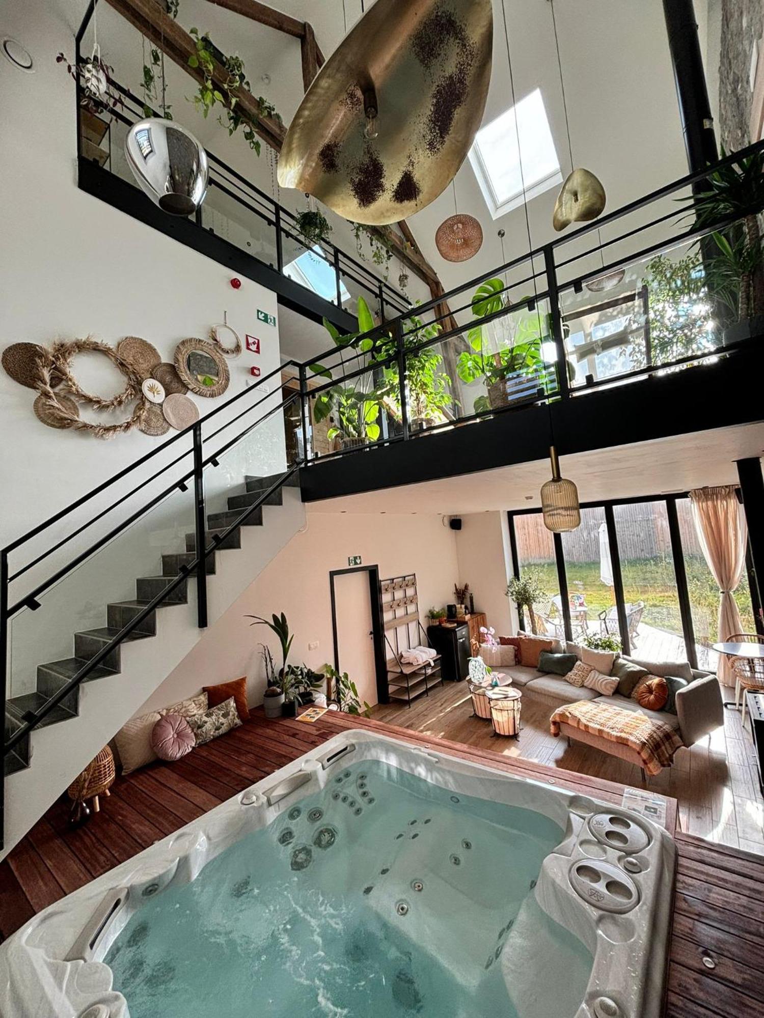 La Tour Obin Bed & Breakfast Philippeville Eksteriør bilde